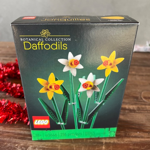 LEGO 40646 Botanical Collection Daffodils (216 pcs) Brand   Daffodils  flowers 40646 BRAND NEW IN BOX / SEALED 216 PIECES